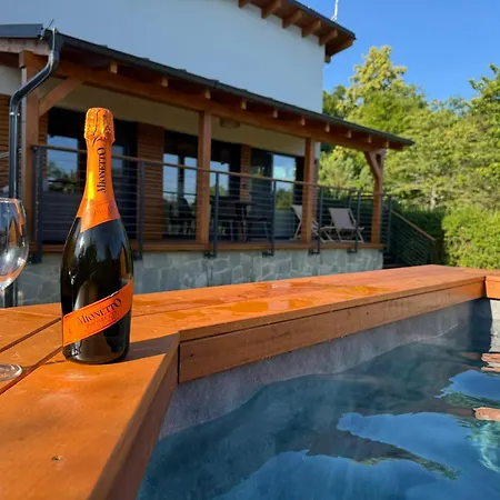 Alpehytte Chalet Slapy *
