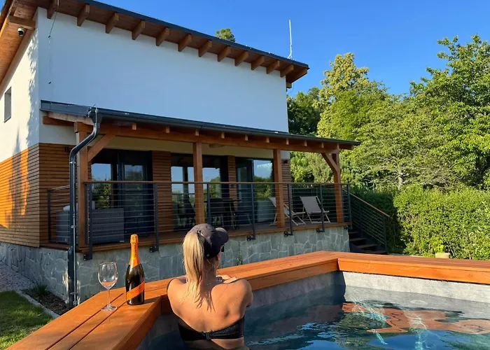 Alpstuga Chalet Slapy *